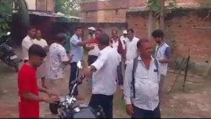 सिवान: डॉक्टर की लापरवाही से गर्भ में पल रहे बच्चे की मौत, परिजनों ने जमकर किया हंगामा