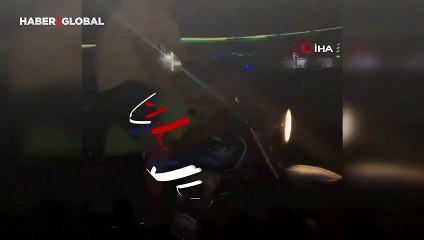 Trafikte skandal anlar: Arkadaşının üzerine oturtup motosiklet kullandı