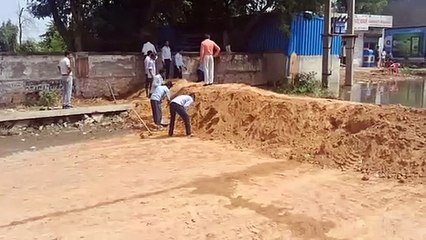 अपने लोगों की सुध तो ले हरियाणा प्रशासन, एनएच पर भरा पानी