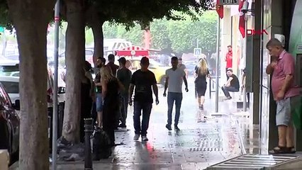 Adana'da Sağanak Yağış: Vatandaşlar Hazırlıksız Yakalandı
