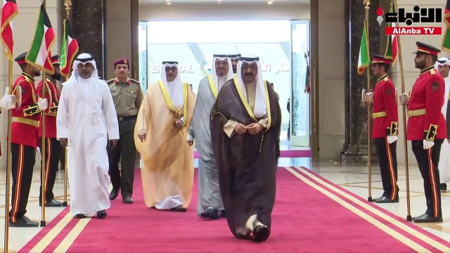 سمو ولي العهد الشيخ مشعل الأحمد غادر البلاد متوجهاً إلى المملكة المتحدة الصديقة لحضور احتفالية مكتب الاستثمار في لندن