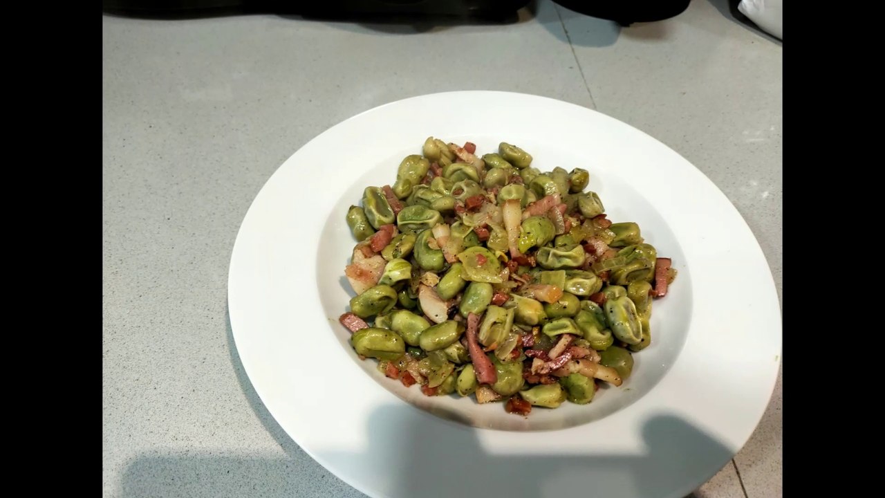 HABAS CON JAMÓN Y BACON - RECETA DE HABAS CON JAMÓN Y BEICON PASO A PASO