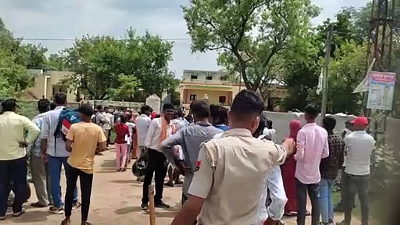 618 रहे अनुपस्थित, 11089 ने दी परीक्षा, जिले मे...