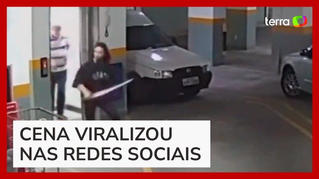 'Samurai de BH' usa espada japonesa e evita furto de bicicletas em condomínio