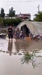 Gökhan Zan’dan sular altında kalan çadır paylaşımı