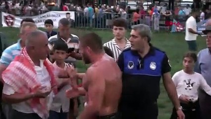 Le chef Pehlivan Ismail Balaban a discuté avec son fan : Ma fréquence cardiaque est de 200 maintenant, quelle photo