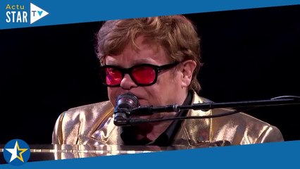 Elton John hospitalisé en urgence  coup dur pour le chanteur dans sa maison française
