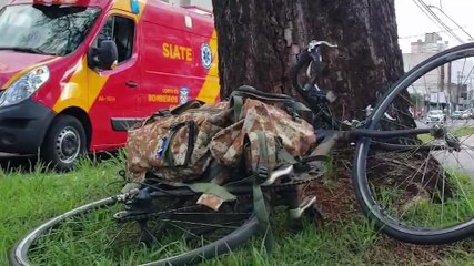 Ciclista fica ferido ao sofrer queda na ciclovia