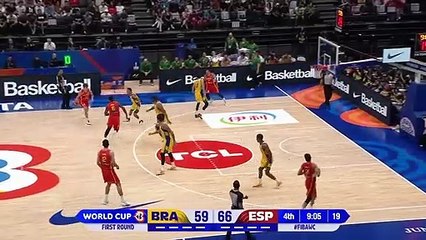 Garuba flies high and throws down a dunk