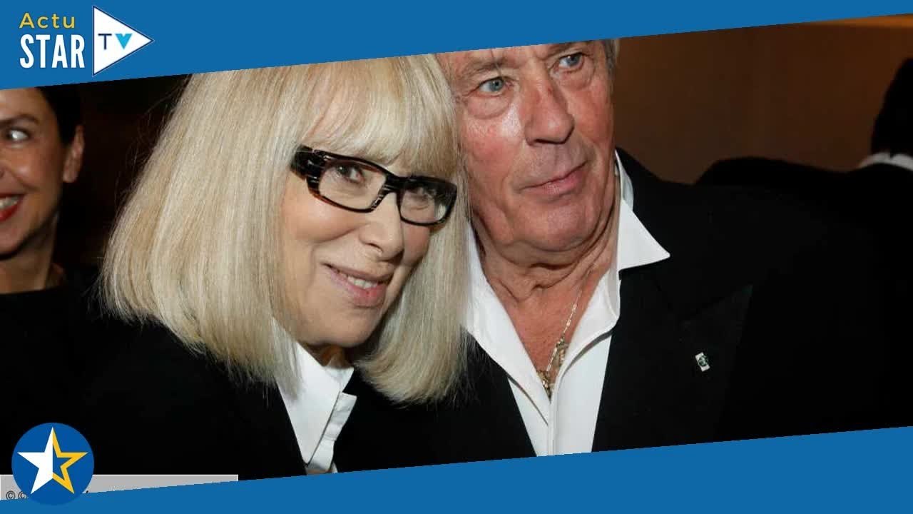 Mireille Darc et Alain Delon  ce somptueux détail qui rappelle à tout jamais leur amour au domaine