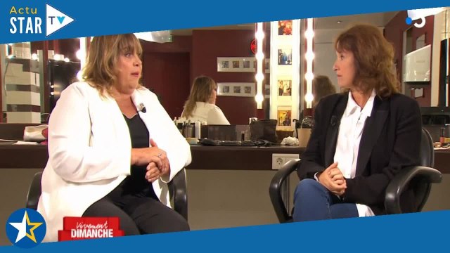 Ah bon Tu es la marraine Michèle Bernier et Anne Roumanoff s'écharpent dans un amusant sketc
