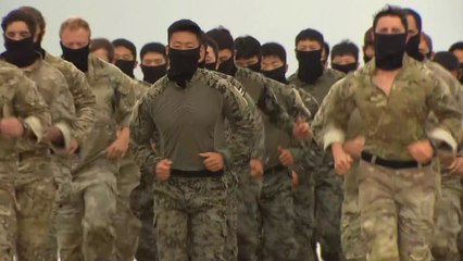 한미 특전사 100여 명, 연합해상침투훈련 실시 / YTN