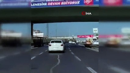 E-5 Karayolu'nda Yol Verme Tartışması Trafiği Tehlikeye Soktu