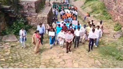 रायसेन: कलेक्टर ने दिया मतदाता जागरूकता का संदेश, प्राचीन किले पर हुआ कार्यक्रम