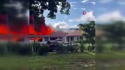 Helikopter evin üstüne düştü: 2 ölü