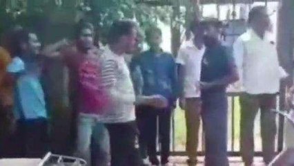 बड़वारा: बिजली की समस्या से परेशान ग्रामीण, विभाग का किया घेराव