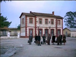 Ο ΘΙΑΣΟΣ - 1975 - DVDRip - 640x480 - Α' ΜΕΡΟΣ part 1/1
