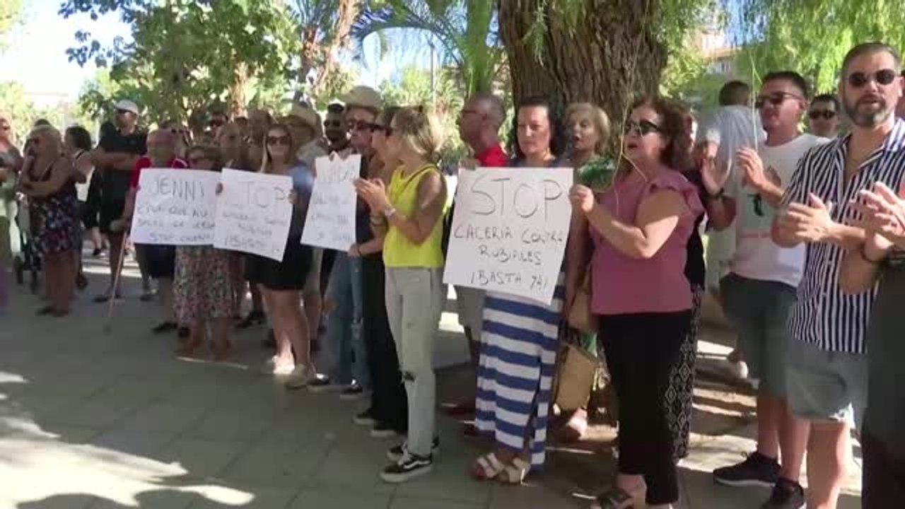 Unterstützung für Rubiales: 'Sie jagen ihn'