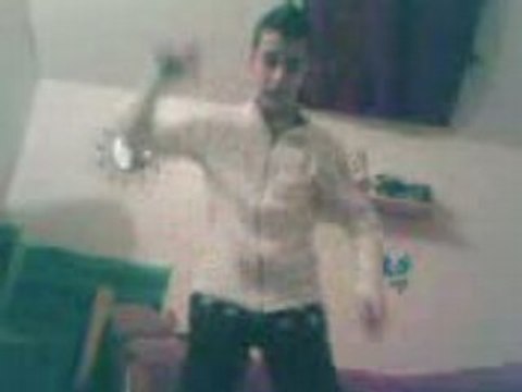 tck tro magnifikement bi1 dancer