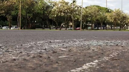 Atenção! Pregos descartados na Avenida Tancredo Neves podem resultar em pneus furados