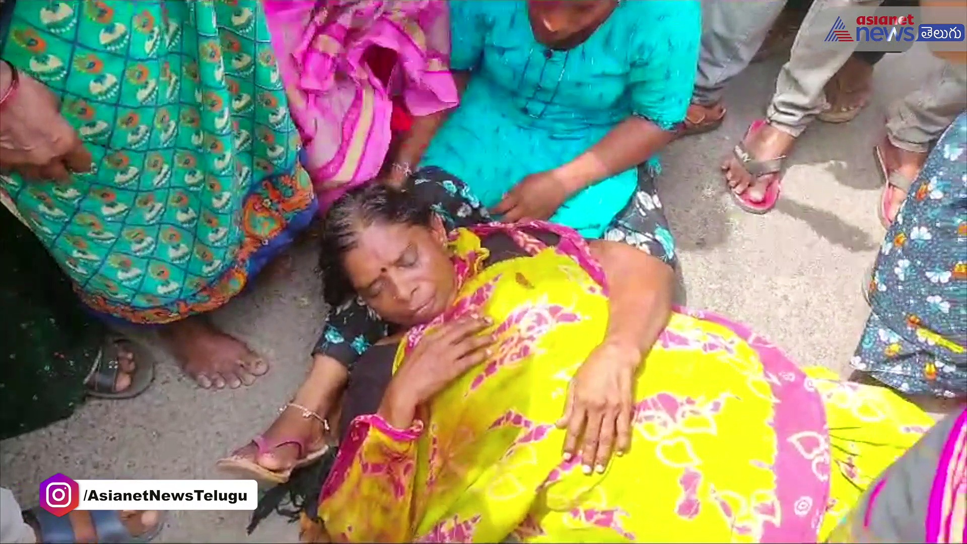 మంగళగిరి టిడిపి నేత హత్యకేసు...మృతుడు ఉమా యాదవ్ కుటుంబపై దాడి