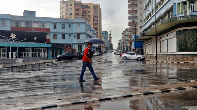 Idalia dejó graves inundaciones en su paso como tormenta por Cuba y México antes de convertirse en huracán