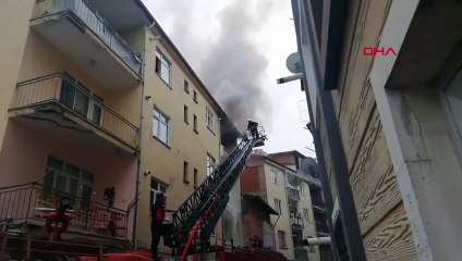 Tokat'ta 4 Katlı Apartmanda Yangın Çıktı