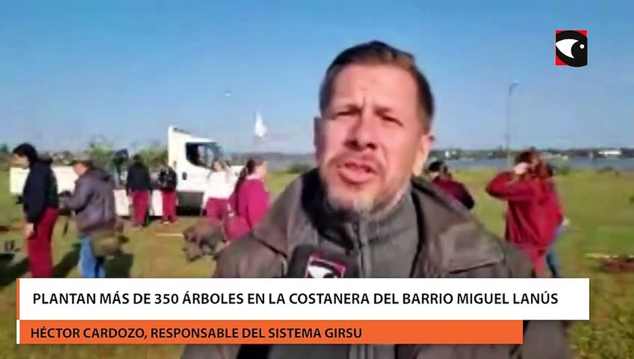 Plantan más de 350 Árboles en la Costanera del barrio Miguel Lanús