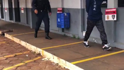 Com mandados de prisão por tráfico e porte, homem é detido pela GM