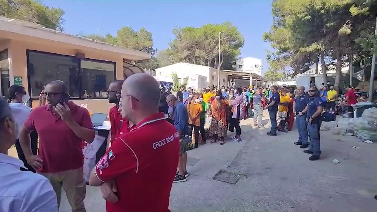 Non basta l'hotspot a Lampedusa  Centro rimpatri a Pozzallo