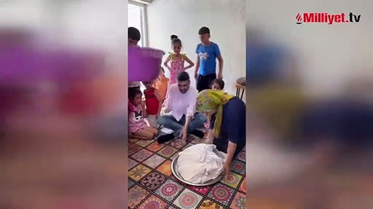 CZN Burak, Taha Duymaz'ın annesini ziyaret etti