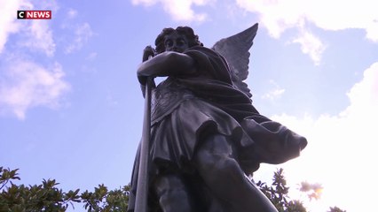 Sables-d'Olonne : La statue Saint-Michel déplacée