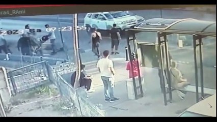 İstanbul'da bıçaklı saldırganı vuran polis memurunun görevden alındığı iddiasını Vali Gül yalanladı: Başarı belgesi ile ödüllendirilmiştir