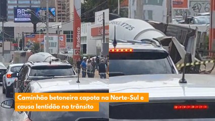 Caminhão betoneira capota na Norte-Sul e causa lentidão no trânsito