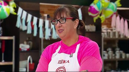 Momento emotivo: La chef Coral dio palabras de aliento a Érika tras el incidente con el huevo 