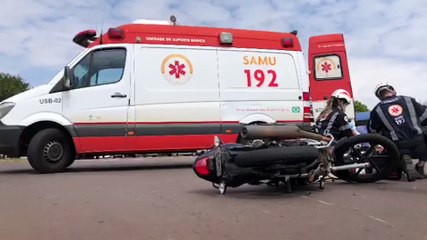 Jovem de 20 anos quebra a perna após colisão no Bairro Universitário