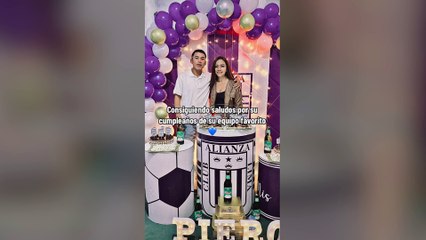 Joven hincha de la 'U' consigue saludos de jugadores de Alianza Lima para su pareja