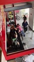 Mujer agrede a la amante de su esposo