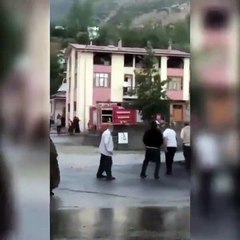 Erzincan'da sel sonucu dereler taştı! Vatandaşlar canını zor kurtardı