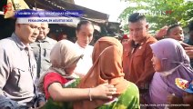 Jokowi Sambangi Pasar Pekalongan Didampingi Ganjar-Prabowo, Iriana Borong Belanjaan!