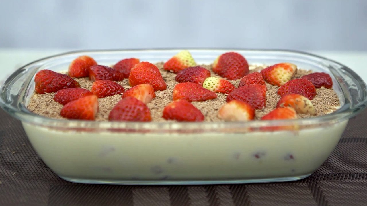 Creme de morango e chocolate branco