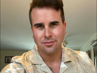 Bachelorette contestant josh seiter is actually alive despite death statement.