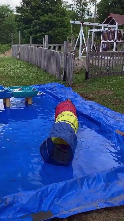 Un tapis anti-éclaboussures dans la cour