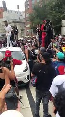 Twitch Streamers Unauthorized Fan Meetup Leads to NYPD Intervention