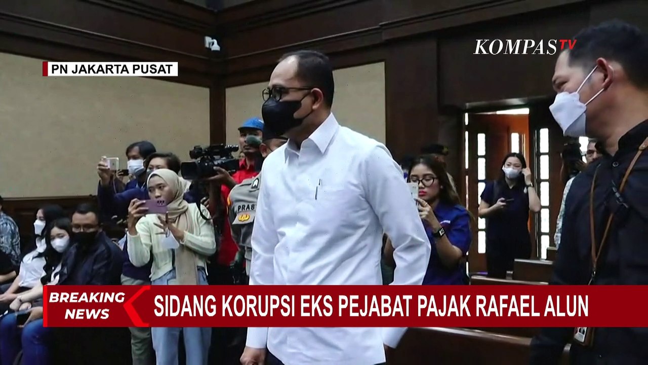 Detik-Detik Sidang Perdana Pencucian Uang Eks Pejabat Pajak Rafael Alun ...