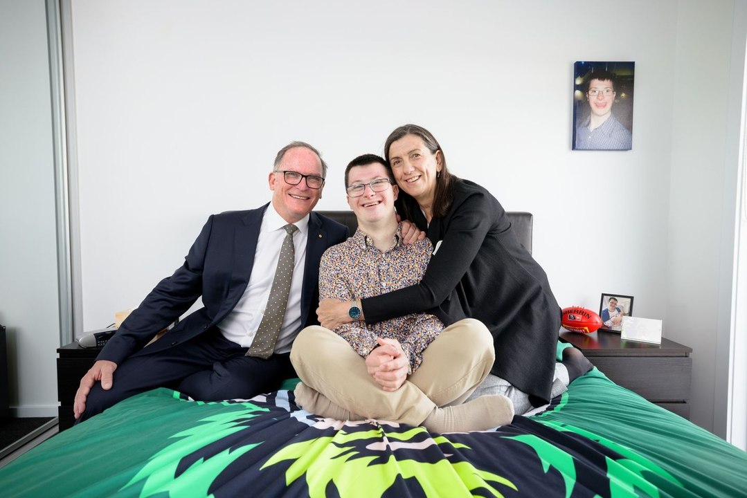 Project Independence opens 10 homes in Phillip