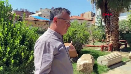 Alaşehir'de yapılan altyapı çalışmalarında başı olmayan kabartma bulundu