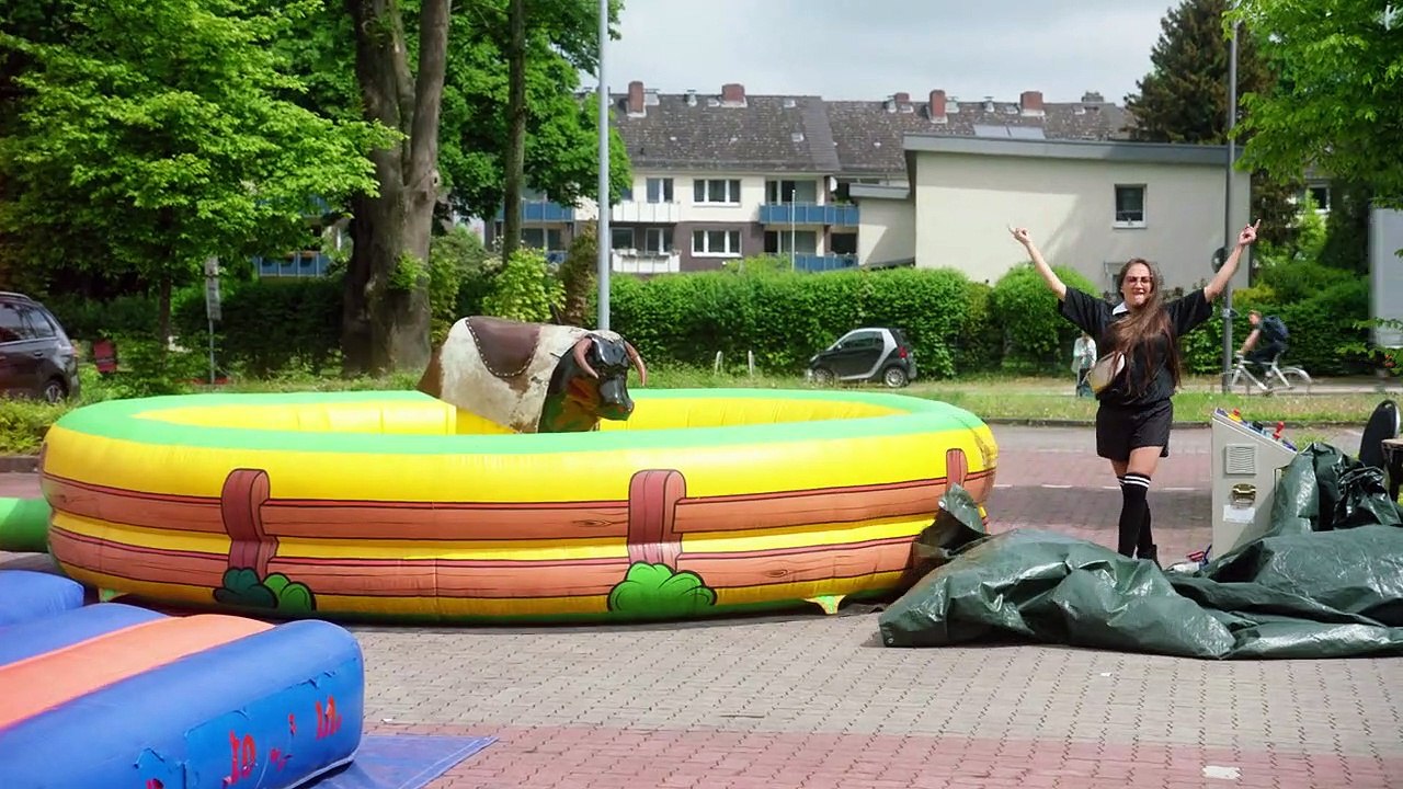 Die Discounter S02E09-Sommerfestspiele