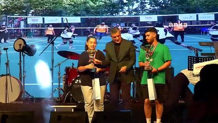 La municipalité d'Esenyurt a célébré la victoire du 30 août avec le concert de Rafet El Roman