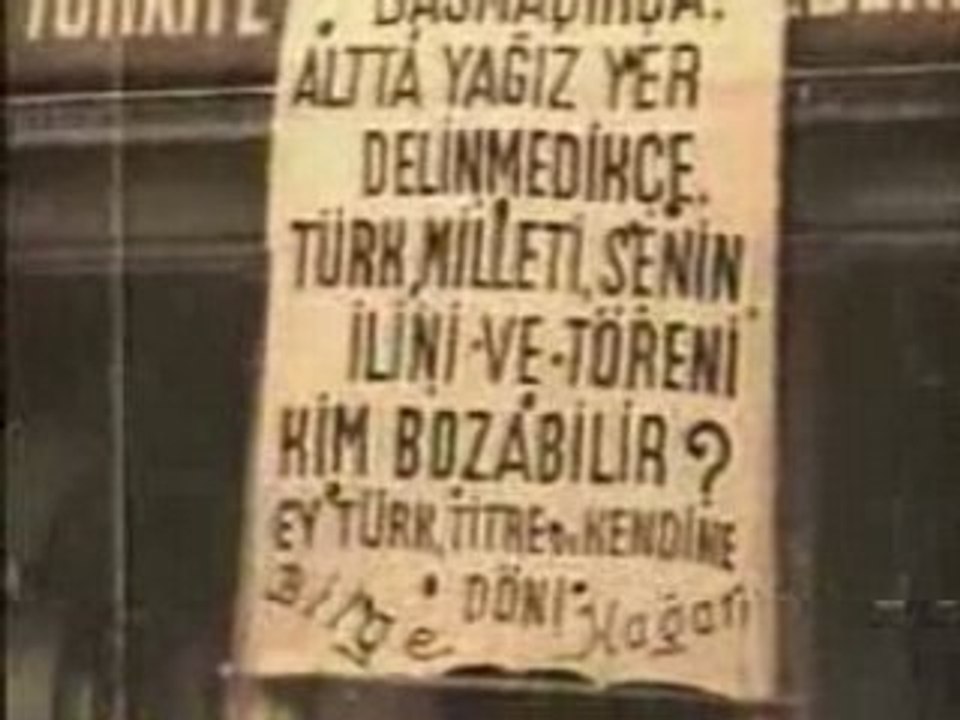 Kemal Sunal - Cem Karaca - 1 Mayıs Marşı